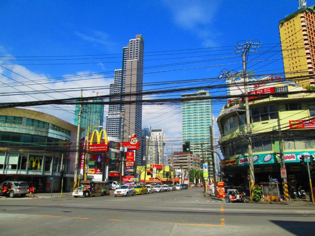 Mnl Boutique Hostel Makati City Exteriör bild