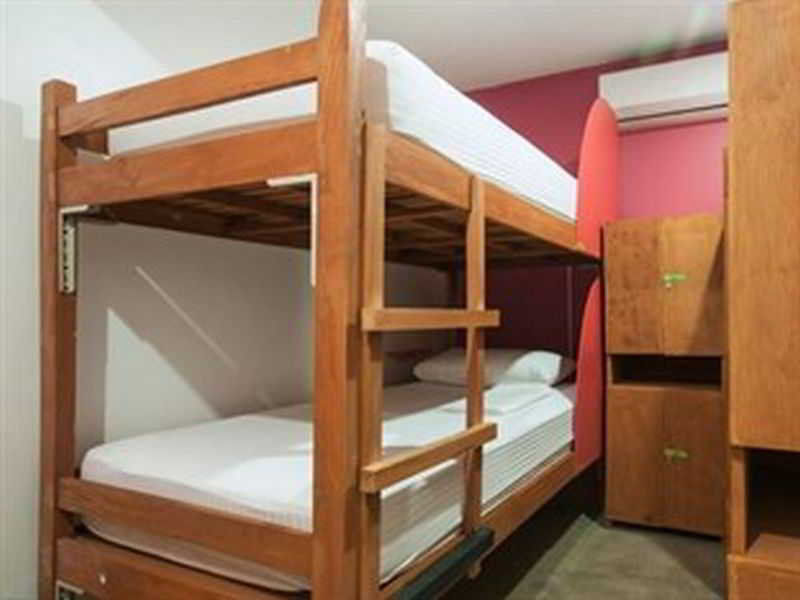 Mnl Boutique Hostel Makati City Exteriör bild