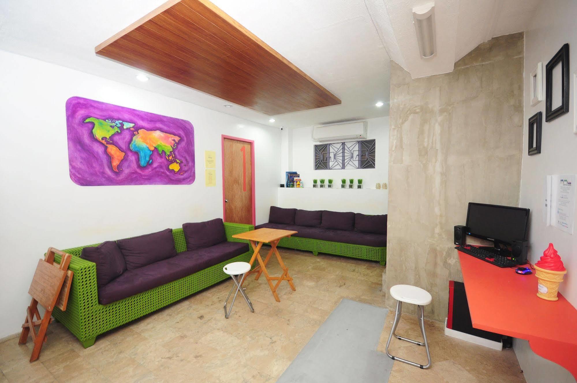 Mnl Boutique Hostel Makati City Exteriör bild