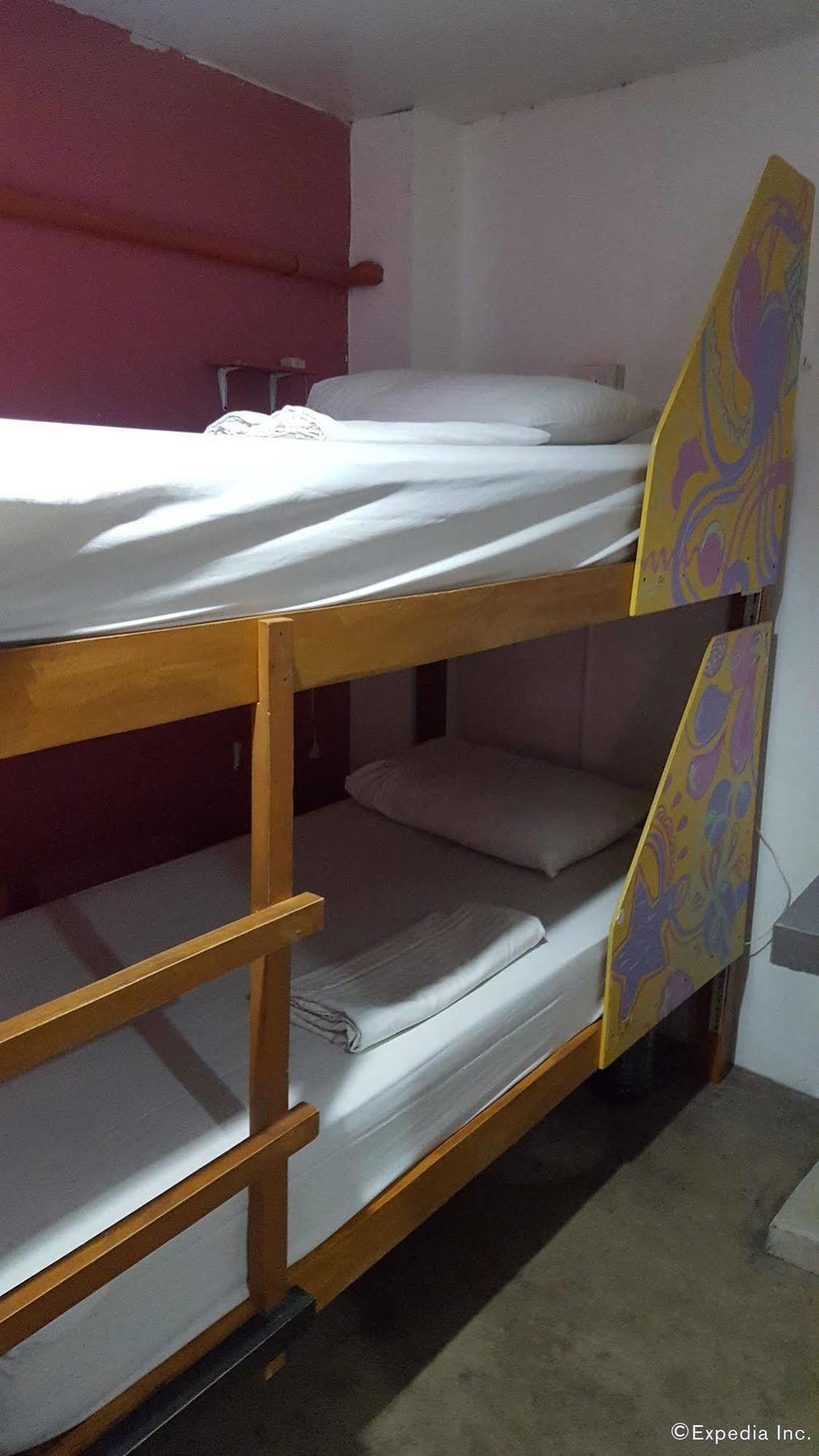 Mnl Boutique Hostel Makati City Exteriör bild